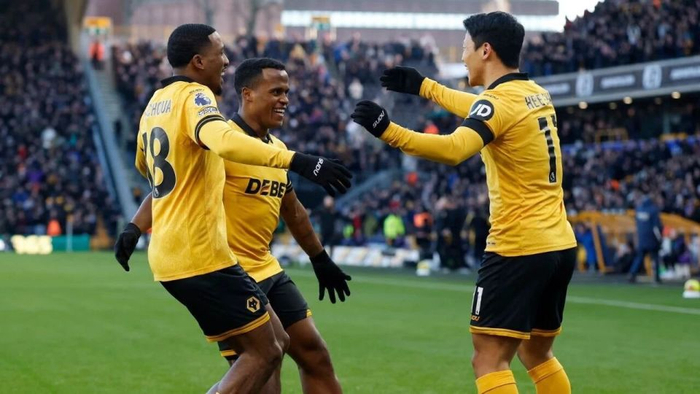 今晨阿斯顿维拉调整名单以备意大利杯，临场应变环节打磨，悬念犹存，赛程密集仍需轮换的简单介绍-开云体育官网